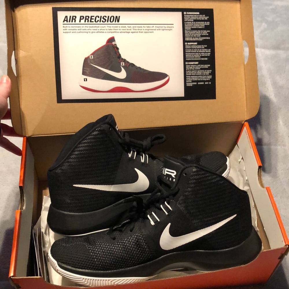 Nike Men’s Air Precision Basketball